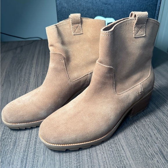 Sorel Women's Cate Pull on Brown Boot waterproof suede, size 8.5 - Picture 2 of 8